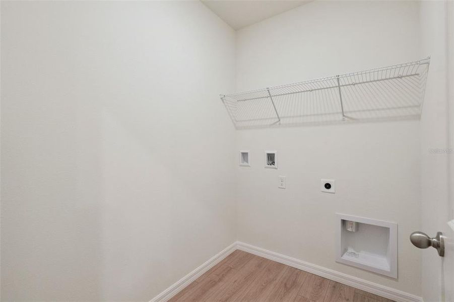 Spacious, unfurnished interior of a new home in , Daytona Beach (Image 18).