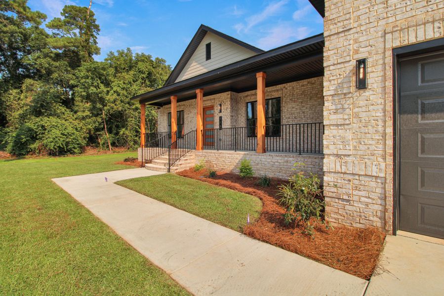 Exterior details and patio area of a home in , Orangeburg (Image 22).