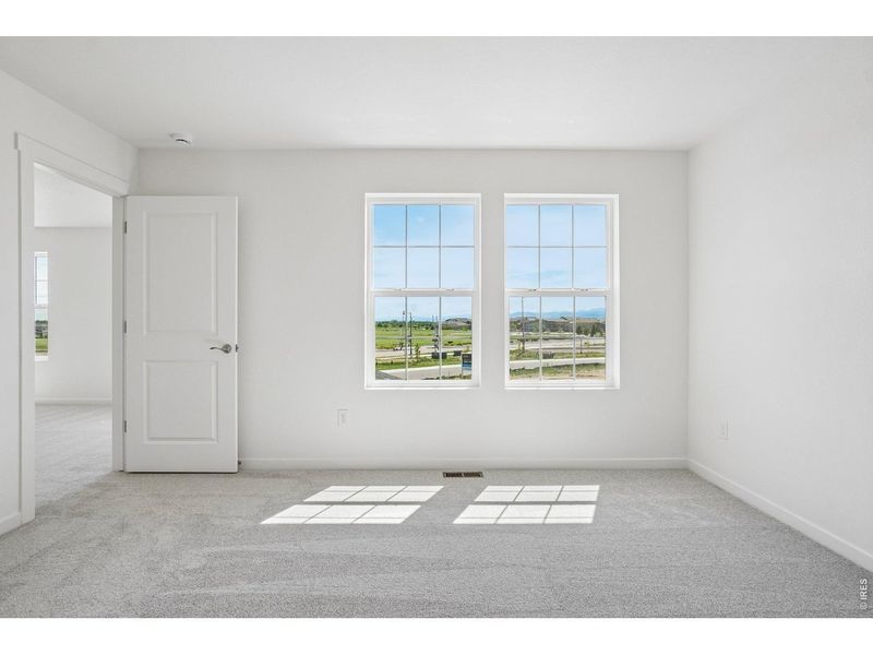 Spacious, unfurnished interior of a new home in Timnath Lakes, Timnath (Image 15). Spacious, unfurnished interior of a new home in Timnath Lakes, Timnath (Image 15).