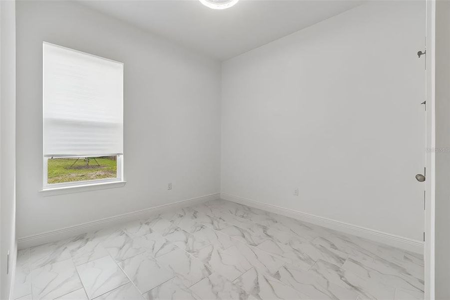 Spacious, unfurnished interior of a new home in , Orlando (Image 26).