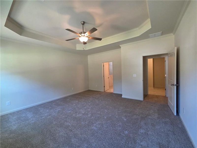 Spacious, unfurnished interior of a new home in River Meadows, Bethlehem (Image 13).