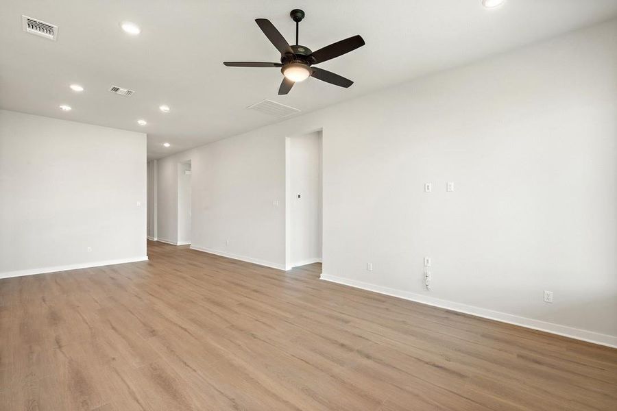 Spacious, unfurnished interior of a new home in Park Collection At Park Central, Georgetown (Image 16). Spacious, unfurnished interior of a new home in Park Collection At Park Central, Georgetown (Image 16).