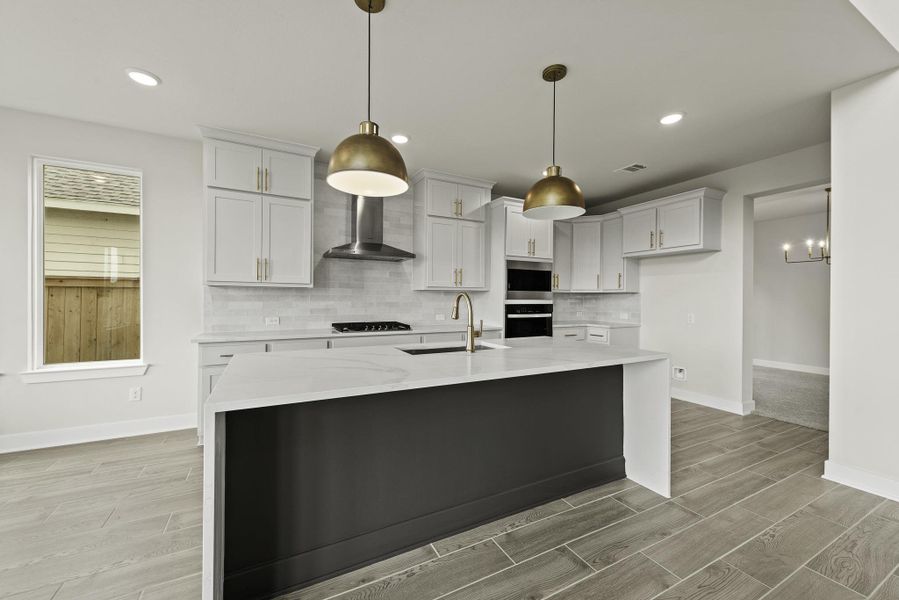 Representative image. Features, selections, and colors may vary. Representative image. Features, selections, and colors may vary.