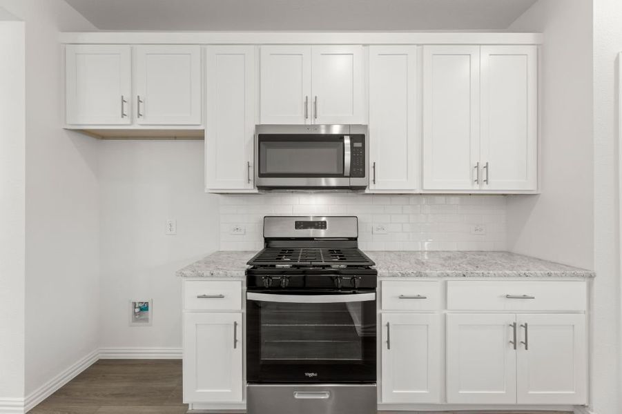 Representative furnished interior of a home built from the Lamar by UnionMain Homes in Elevon, Lavon (Image 7).