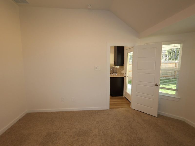 Spacious, unfurnished interior of a new home in Pinewood at Grand Texas, New Caney (Image 12).