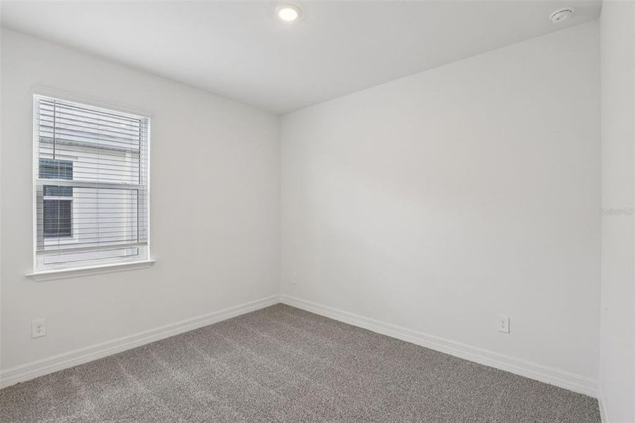 Spacious, unfurnished interior of a new home in , Punta Gorda (Image 25).