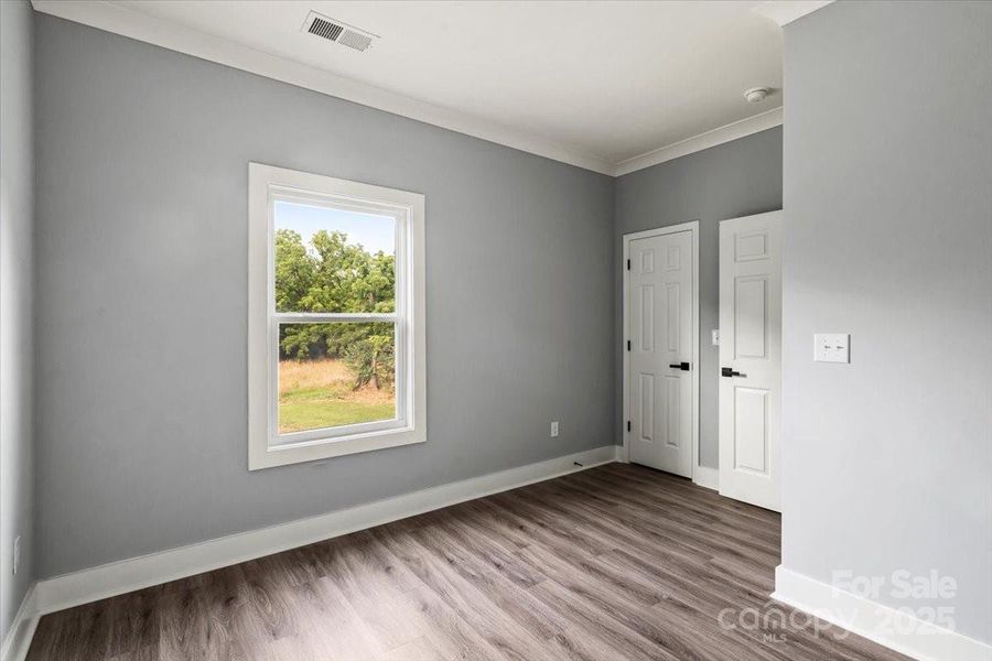 Spacious, unfurnished interior of a new home in , Salisbury (Image 24).