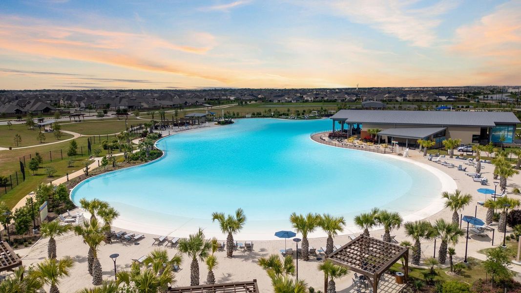 Community amenities in Sunterra, Katy (Image 34).