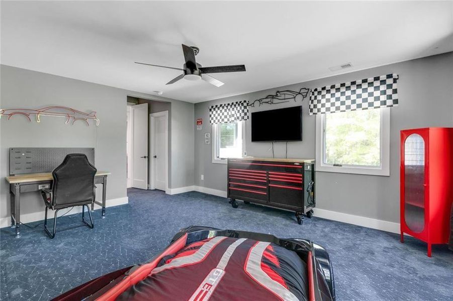 Furnished interior view inside a new home in , Roswell (Image 80).