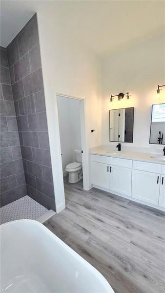 Furnished interior view inside a new home in , Ocala (Image 7).