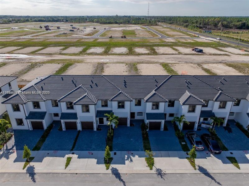 Image 15 of a home in .