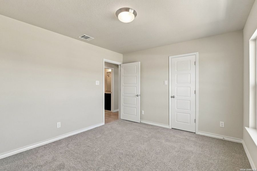 Spacious, unfurnished interior of a new home in , Poteet (Image 35).