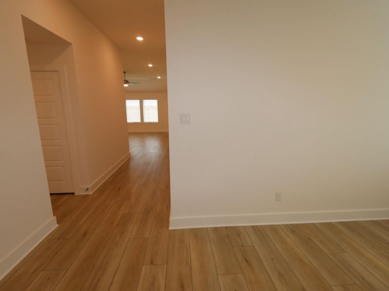 Spacious, unfurnished interior of a new home in Lago Mar, Santa Fe (Image 26).