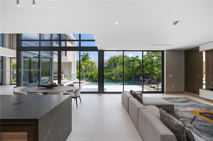 Community amenities in , Key Biscayne (Image 40).