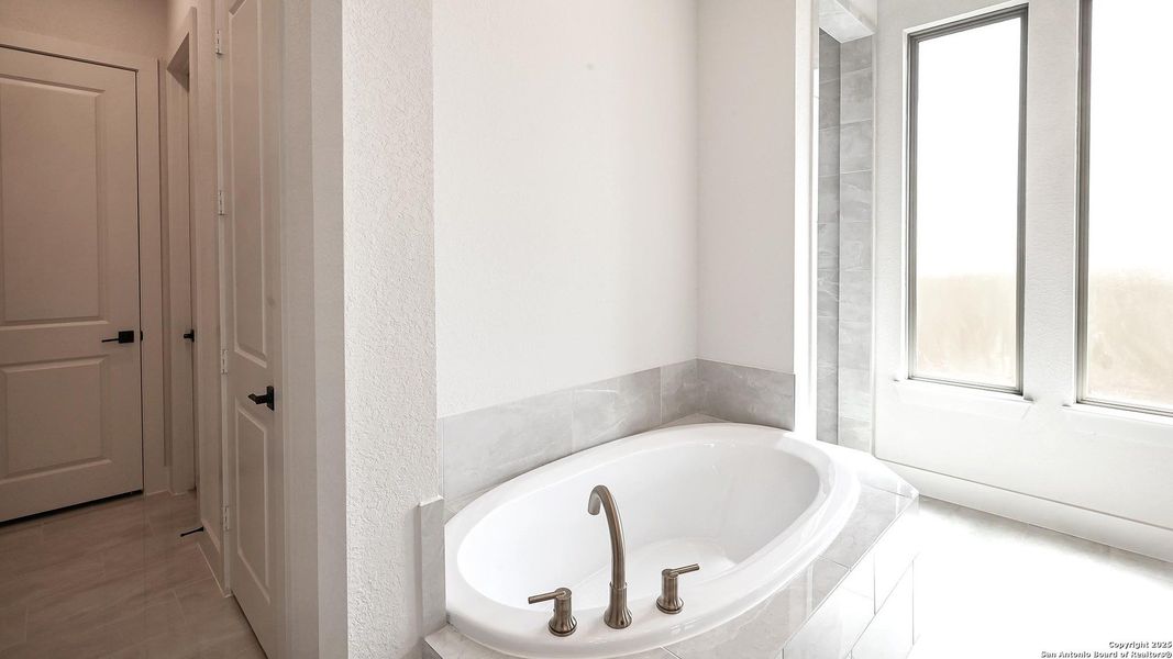 Image 34 of a home in Cibolo Valley Heights 65'.