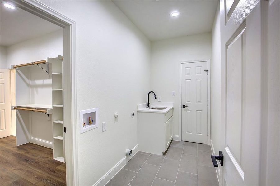 Furnished interior view inside a new home in , Terrell (Image 10). Furnished interior view inside a new home in , Terrell (Image 10).