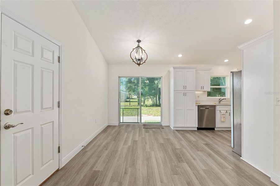 Spacious, unfurnished interior of a new home in , Belleview (Image 36).