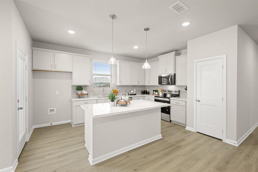 3161 Manchester- Kitchen-2