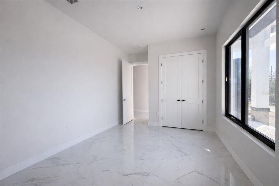 Image 28 of a home in .