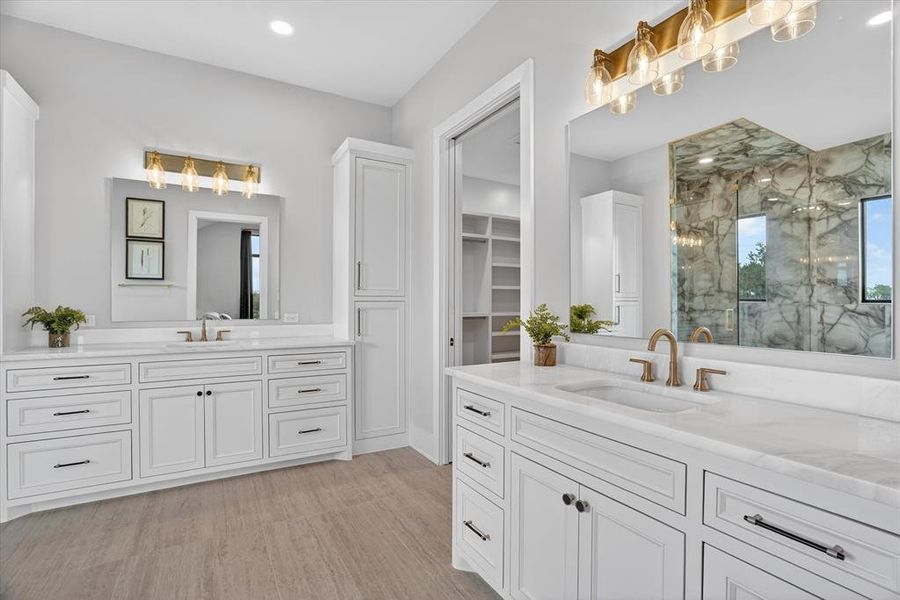 Furnished interior view inside a new home in , Strawn (Image 30).