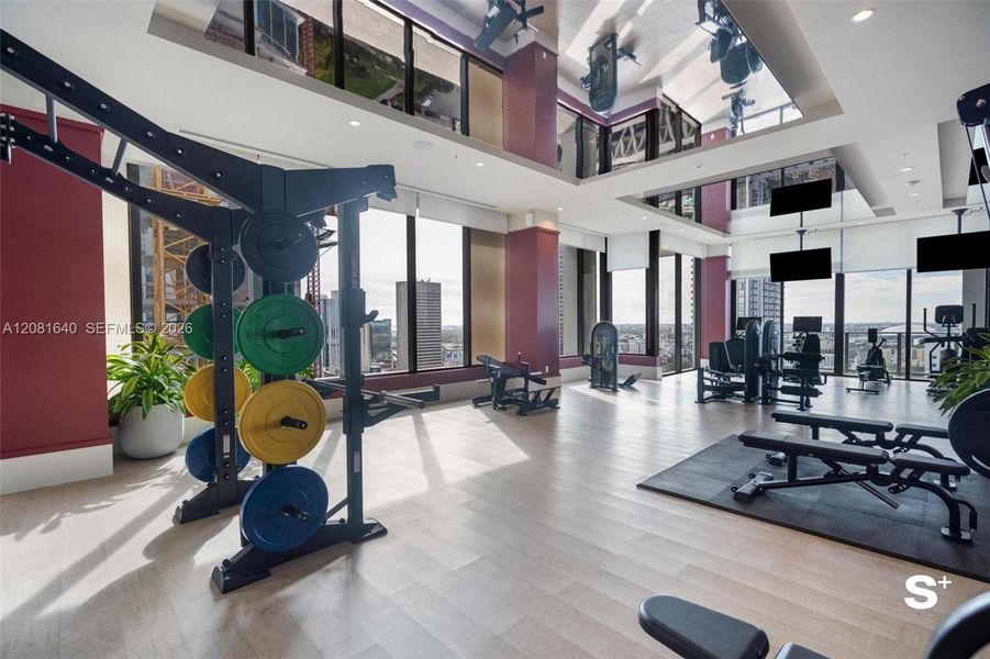 Community amenities in , Miami (Image 24).
