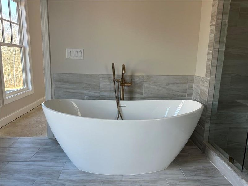 Close-up of interior finishes inside a home in Waterside Single Family, Peachtree Corners (Image 17).