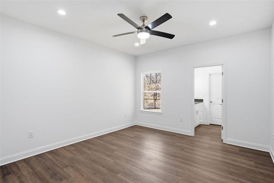 Spacious, unfurnished interior of a new home in , Waco (Image 23).