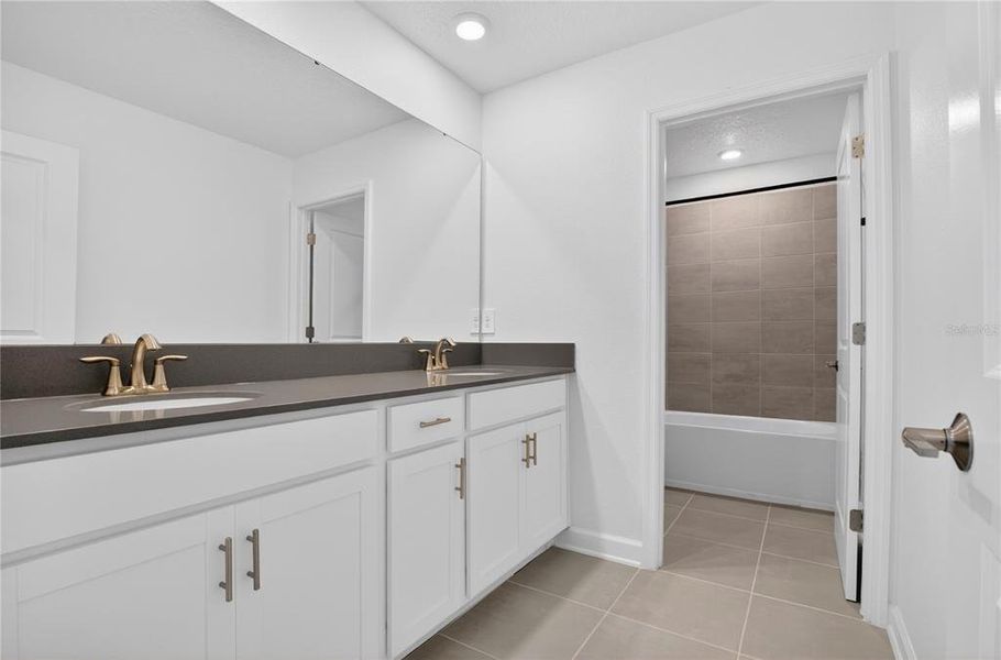 Furnished interior view inside a new home in , Orlando (Image 28). Furnished interior view inside a new home in , Orlando (Image 28).
