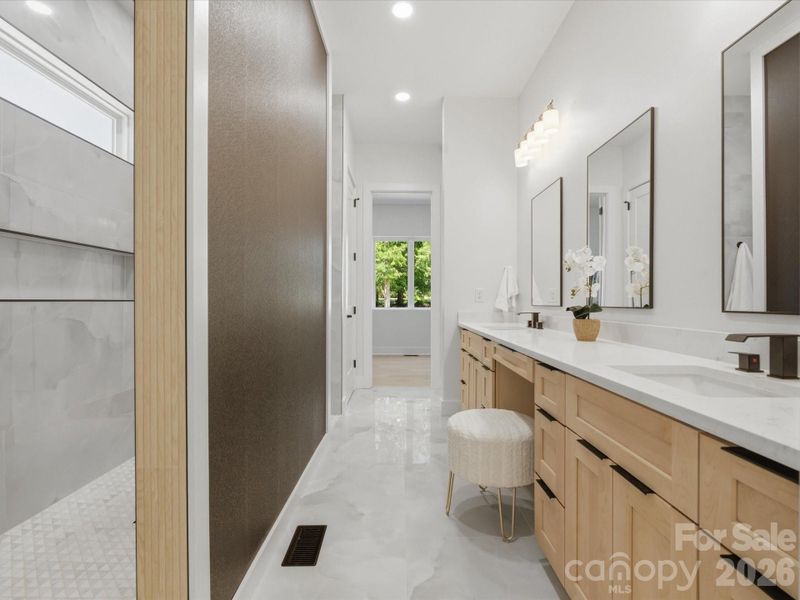 Furnished interior view inside a new home in , Monroe (Image 19).
