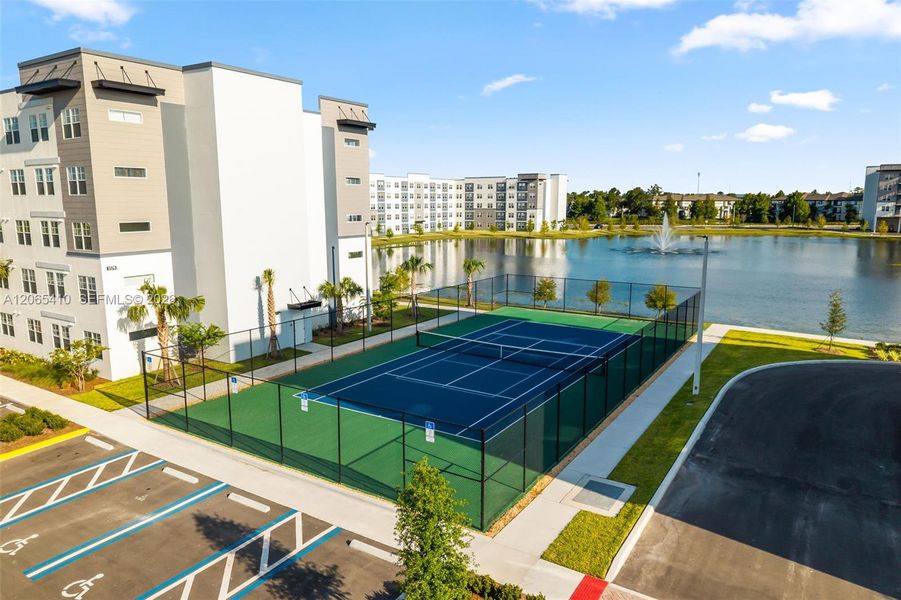 Community amenities in , Orlando (Image 43).