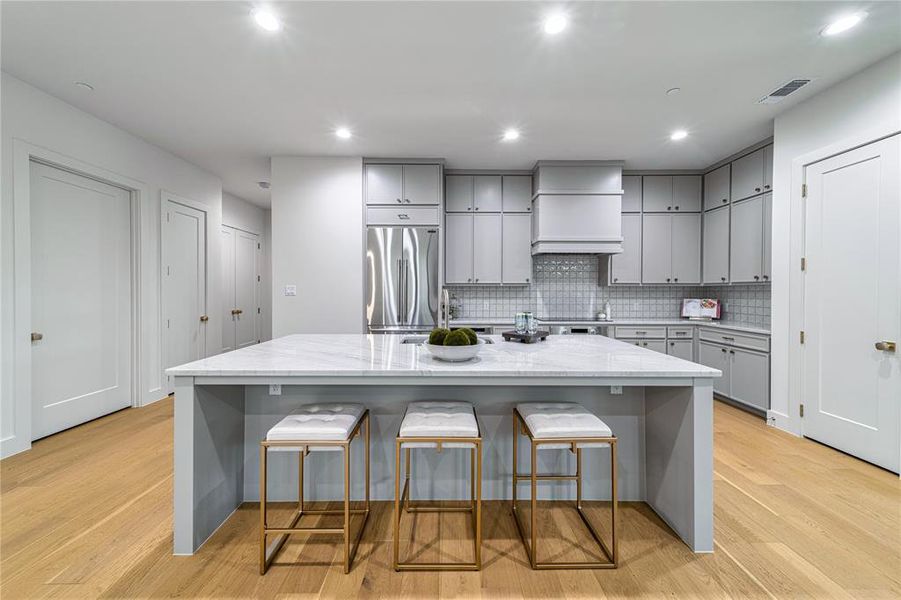 Furnished interior view inside a new home in , Dallas (Image 4).