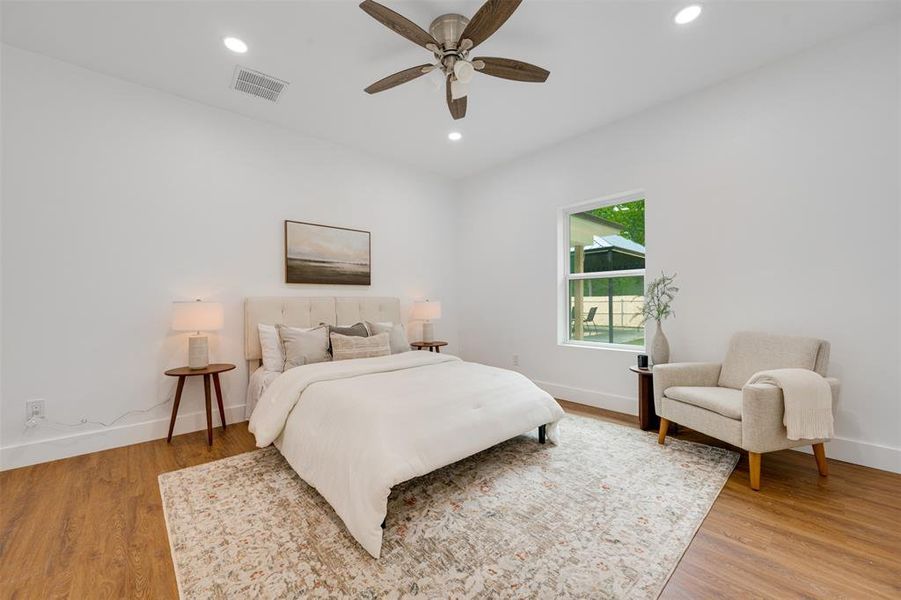 Furnished interior view inside a new home in , Sumner (Image 14).