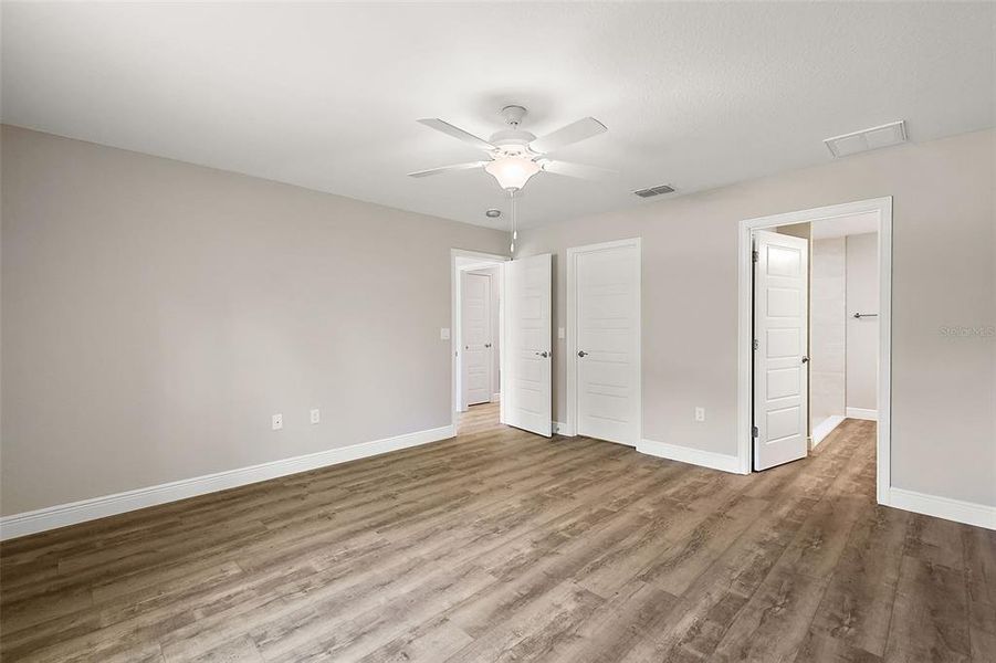 Spacious, unfurnished interior of a new home in , Dunnellon (Image 16).