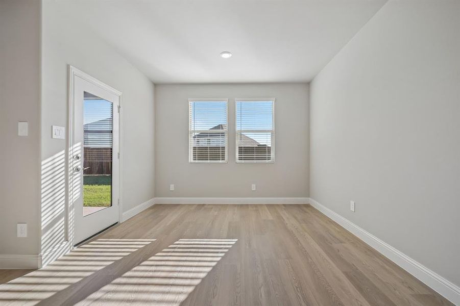 Spacious, unfurnished interior of a new home in Lakehaven - Premier Series, Farmersville (Image 18).