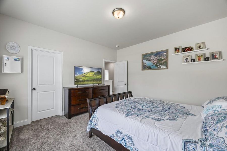 Furnished interior view inside a new home in , Winder (Image 55).