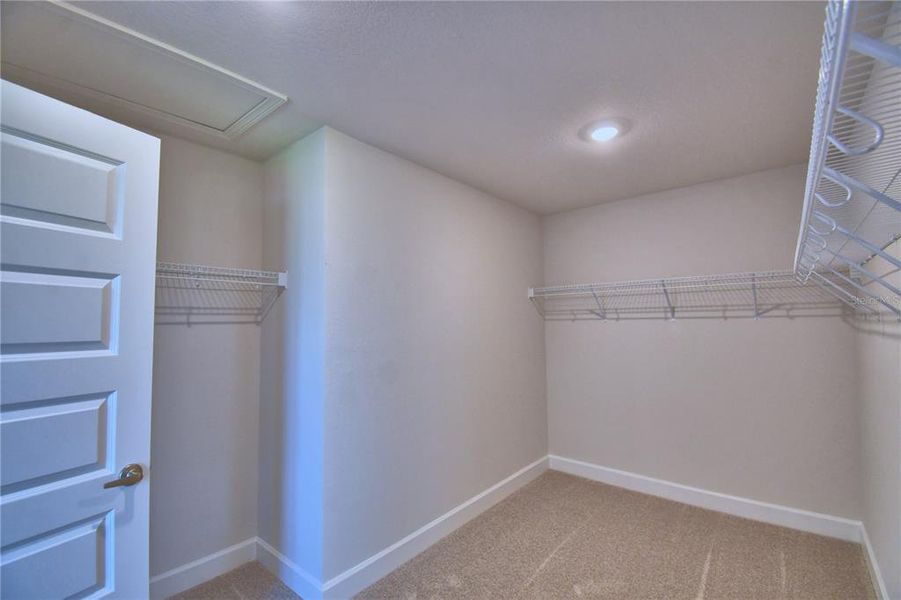 Spacious, unfurnished interior of a new home in Lake Juliana Estates, Auburndale (Image 28).