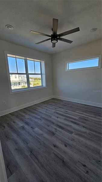 Spacious, unfurnished interior of a new home in , Englewood (Image 25).