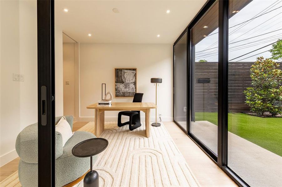 Furnished interior view inside a new home in , Dallas (Image 10). Furnished interior view inside a new home in , Dallas (Image 10).