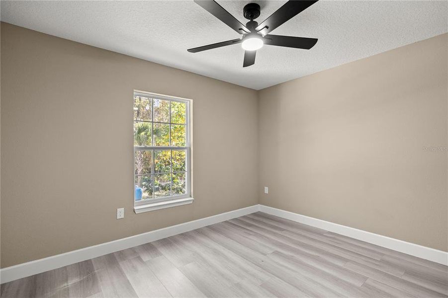 Spacious, unfurnished interior of a new home in , Belleview (Image 24).