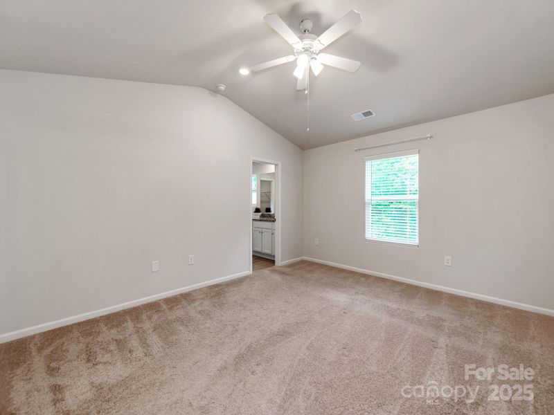 Spacious, unfurnished interior of a new home in McKee Creek Village, Charlotte (Image 23). Spacious, unfurnished interior of a new home in McKee Creek Village, Charlotte (Image 23).