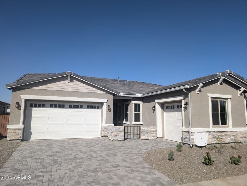 Lot 42 Pinecrest front (002)