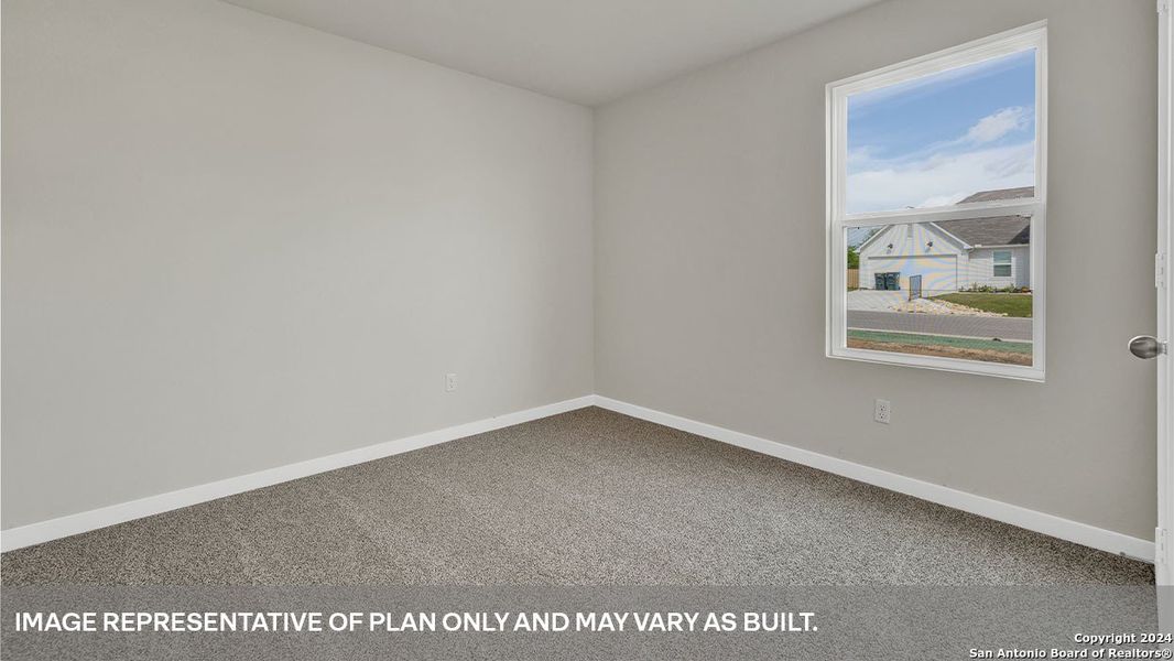 Spacious, unfurnished interior of a new home in Sonoma Oaks, Fredericksburg (Image 14).