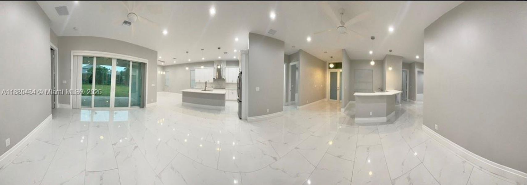 Panoramic of great room