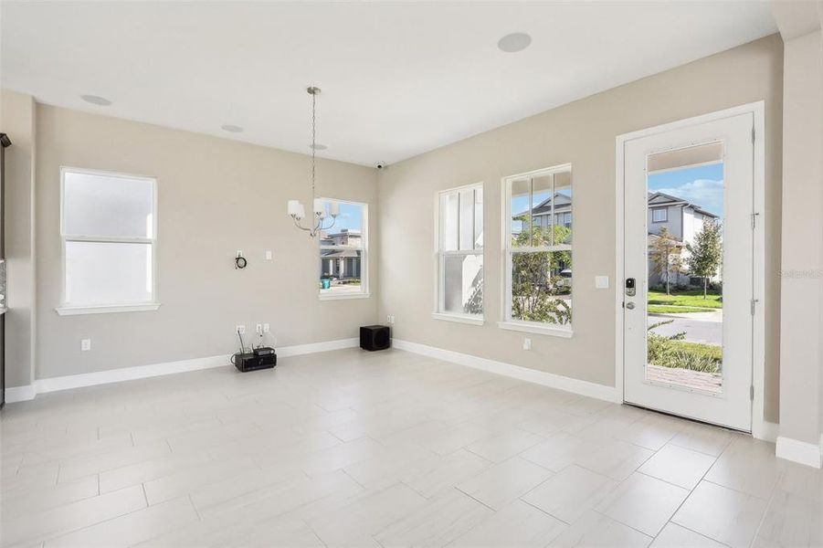 Spacious, unfurnished interior of a new home in Laureate Park, Orlando (Image 24).