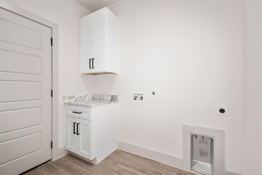 Image 22 of a home in Canyon Creek. Image 22 of a home in Canyon Creek.