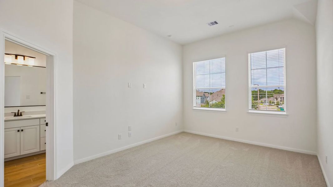 Spacious, unfurnished interior of a new home in Woodforest, Montgomery (Image 32). Spacious, unfurnished interior of a new home in Woodforest, Montgomery (Image 32).