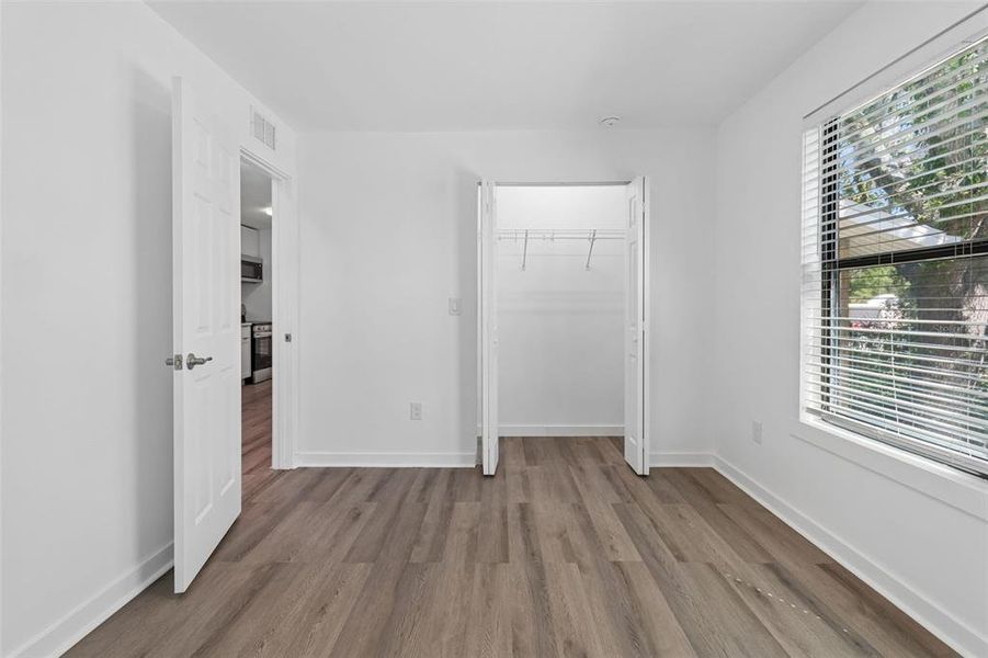Spacious, unfurnished interior of a new home in , Oldsmar (Image 40). Spacious, unfurnished interior of a new home in , Oldsmar (Image 40).