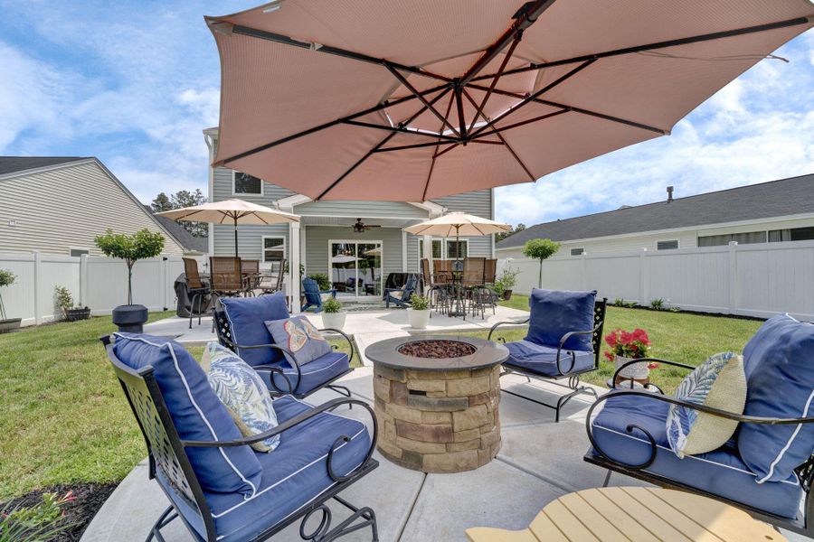 Exterior details and patio area of a home in , Hardeeville (Image 22).
