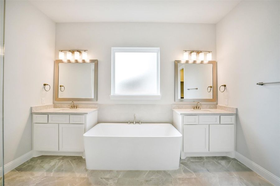 Furnished interior view inside a new home in Sienna 65', Missouri City (Image 13).