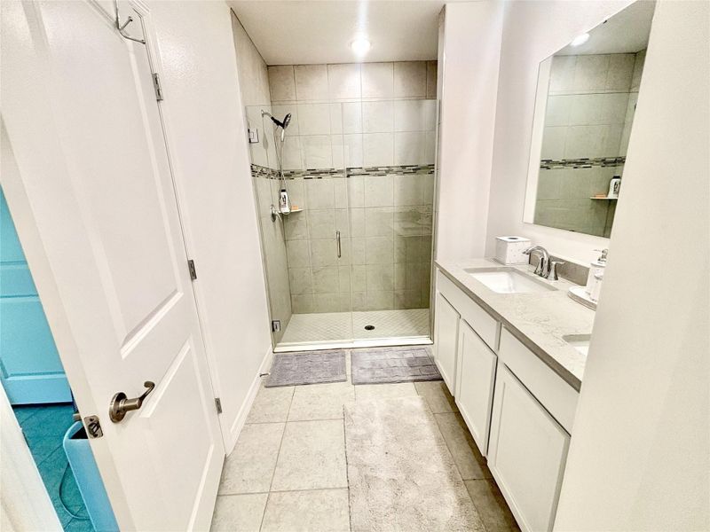 Furnished interior view inside a new home in , Vero Beach (Image 22).